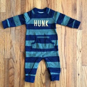 carter’s | hunk sweatsuit onepiece | size 6 months
